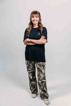 Load image into Gallery viewer, Kiss the Fire Tee (Black)
